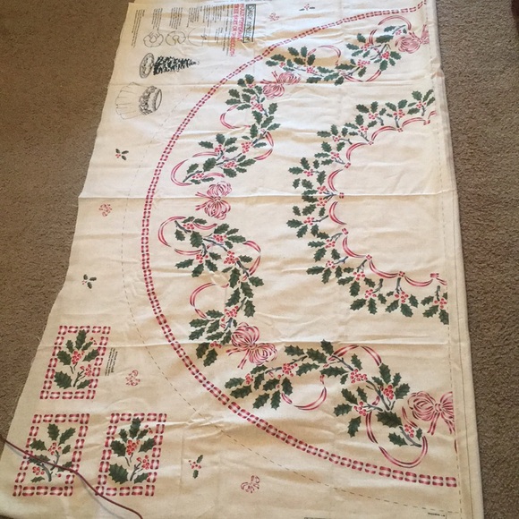 🌲🌲 CHRISTMAS TREE SKIRT/ROUND TABLECLOTH 🌲🌲 - Picture 1 of 5